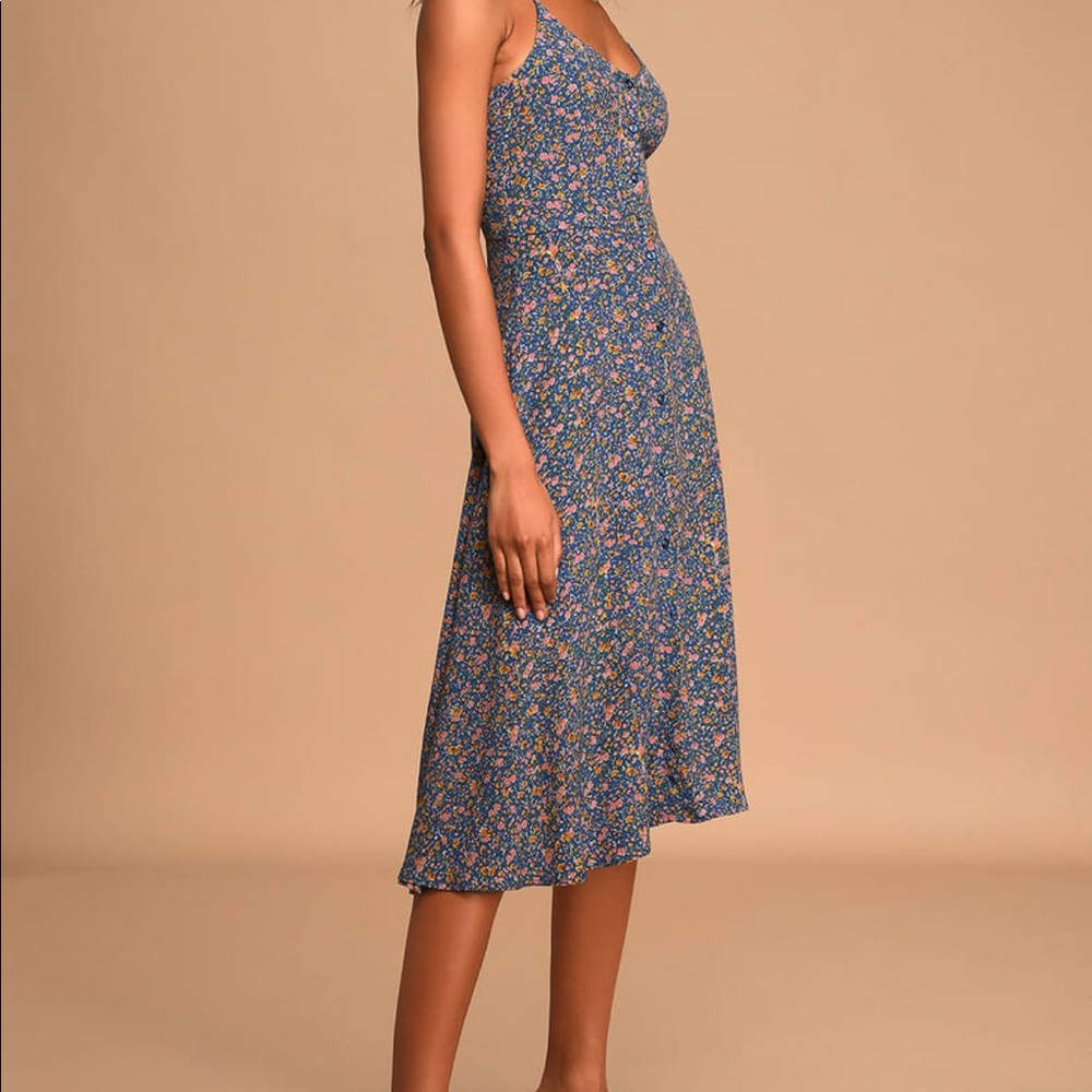 Rollas Midsummer Coast Blue Floral Print Button-Up Midi Dress - Picture 4 of 10